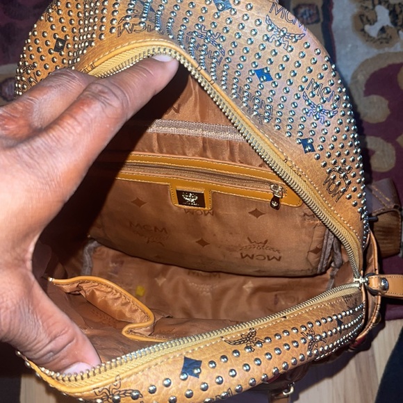 MCM BAG AUTHENTIC WITH STUDS - Picture 5 of 6